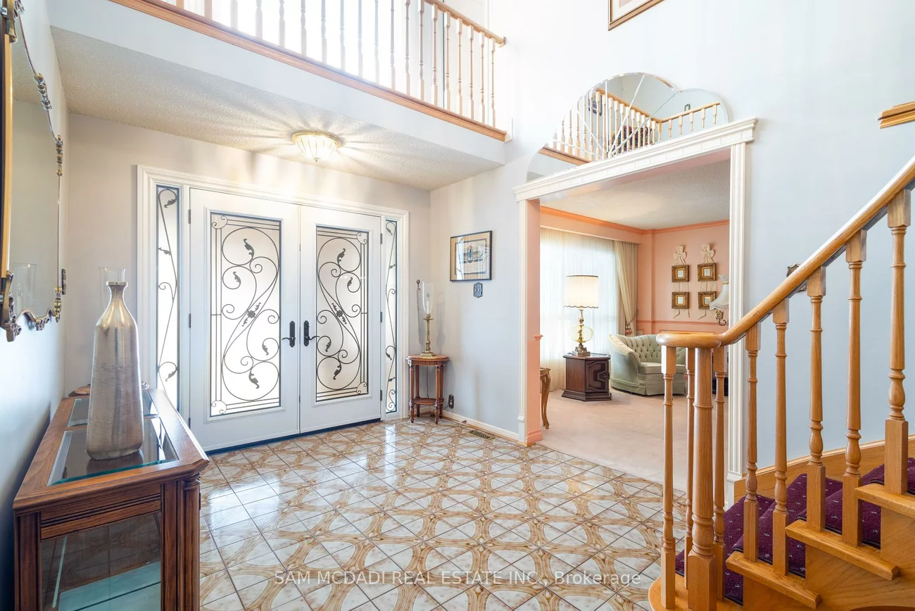 2529, Claymore, Erindale, Mississauga