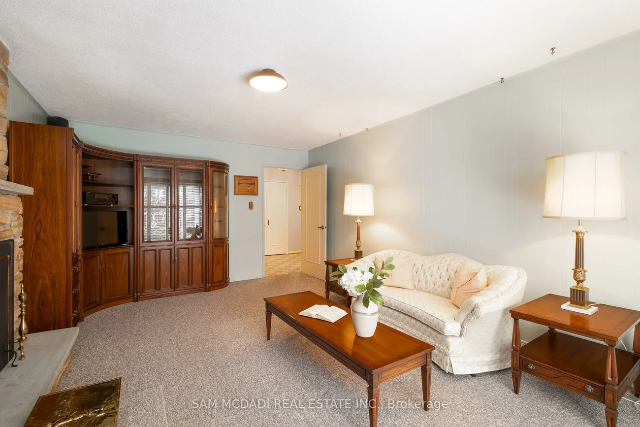 2529, Claymore, Erindale, Mississauga