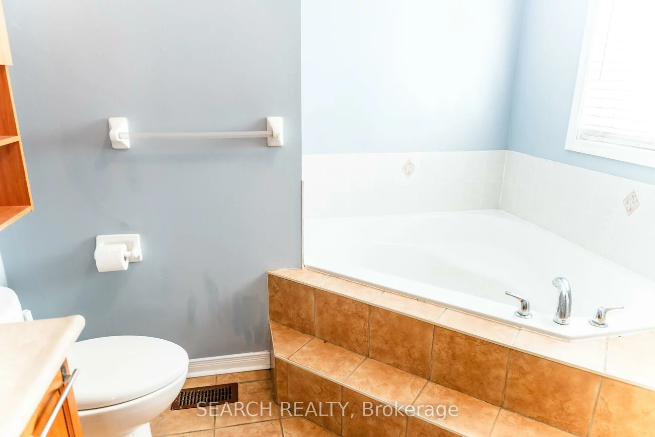 5697, Volpe, East Credit, Mississauga