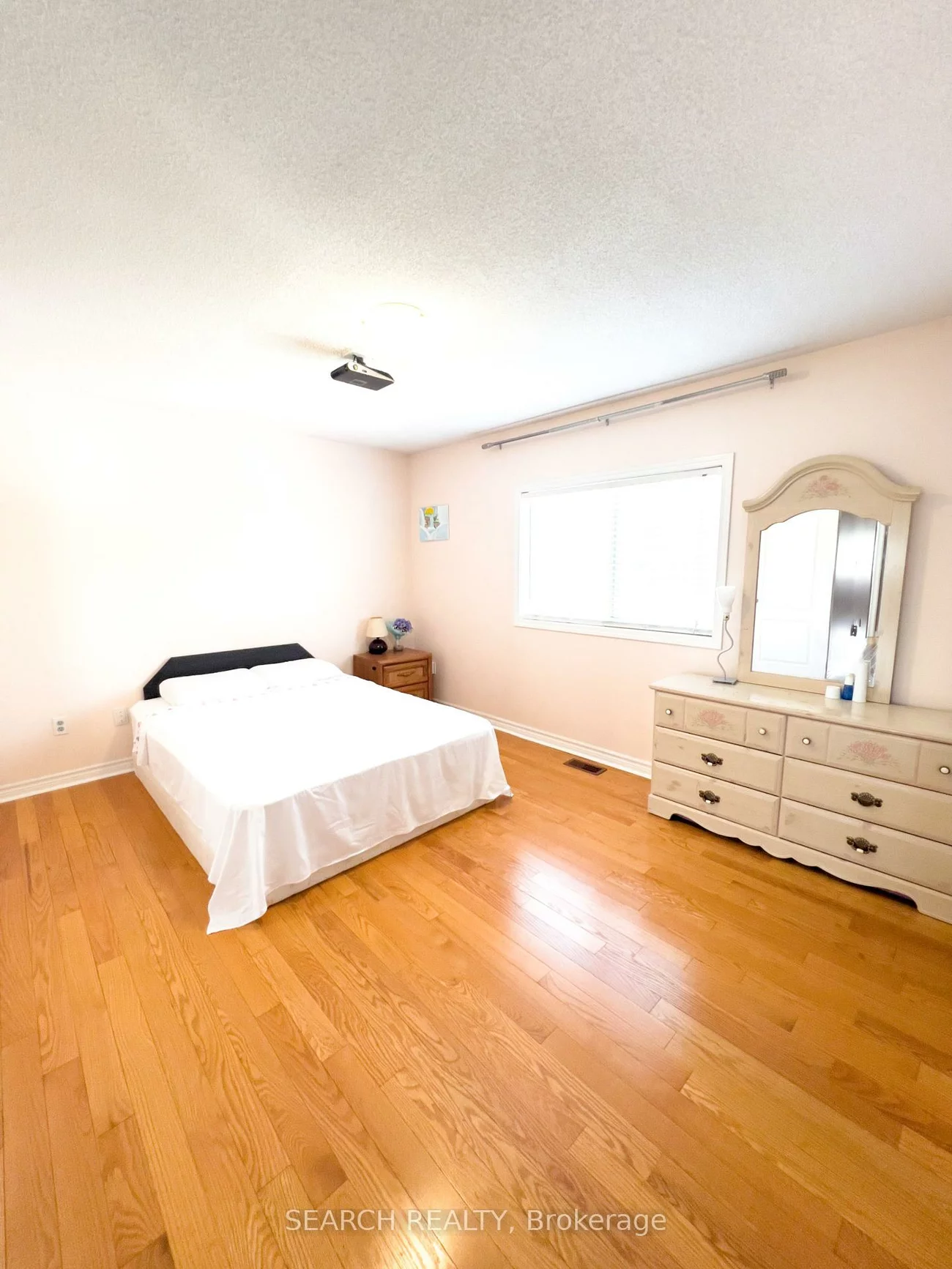 5697, Volpe, East Credit, Mississauga