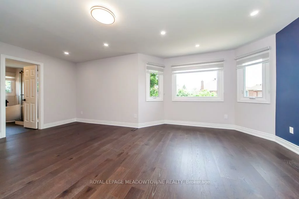 328, Bristol, Hurontario, Mississauga