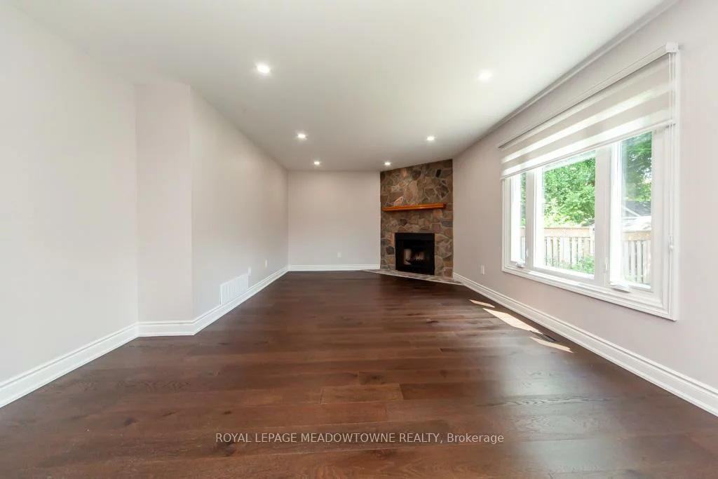 328, Bristol, Hurontario, Mississauga