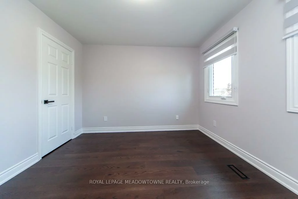 328, Bristol, Hurontario, Mississauga