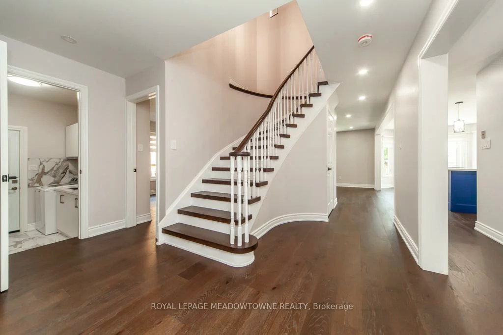 328, Bristol, Hurontario, Mississauga