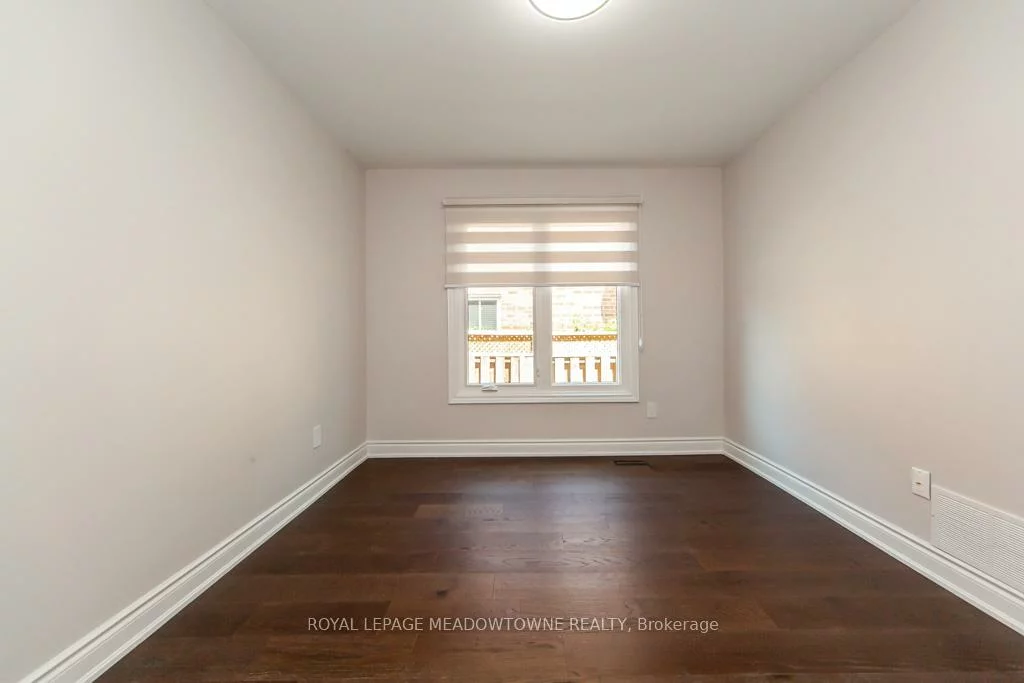 328, Bristol, Hurontario, Mississauga