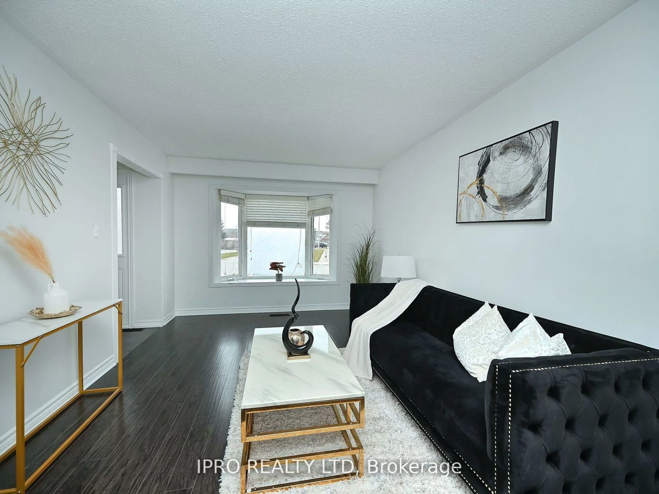 7646, Priory, Malton, Mississauga