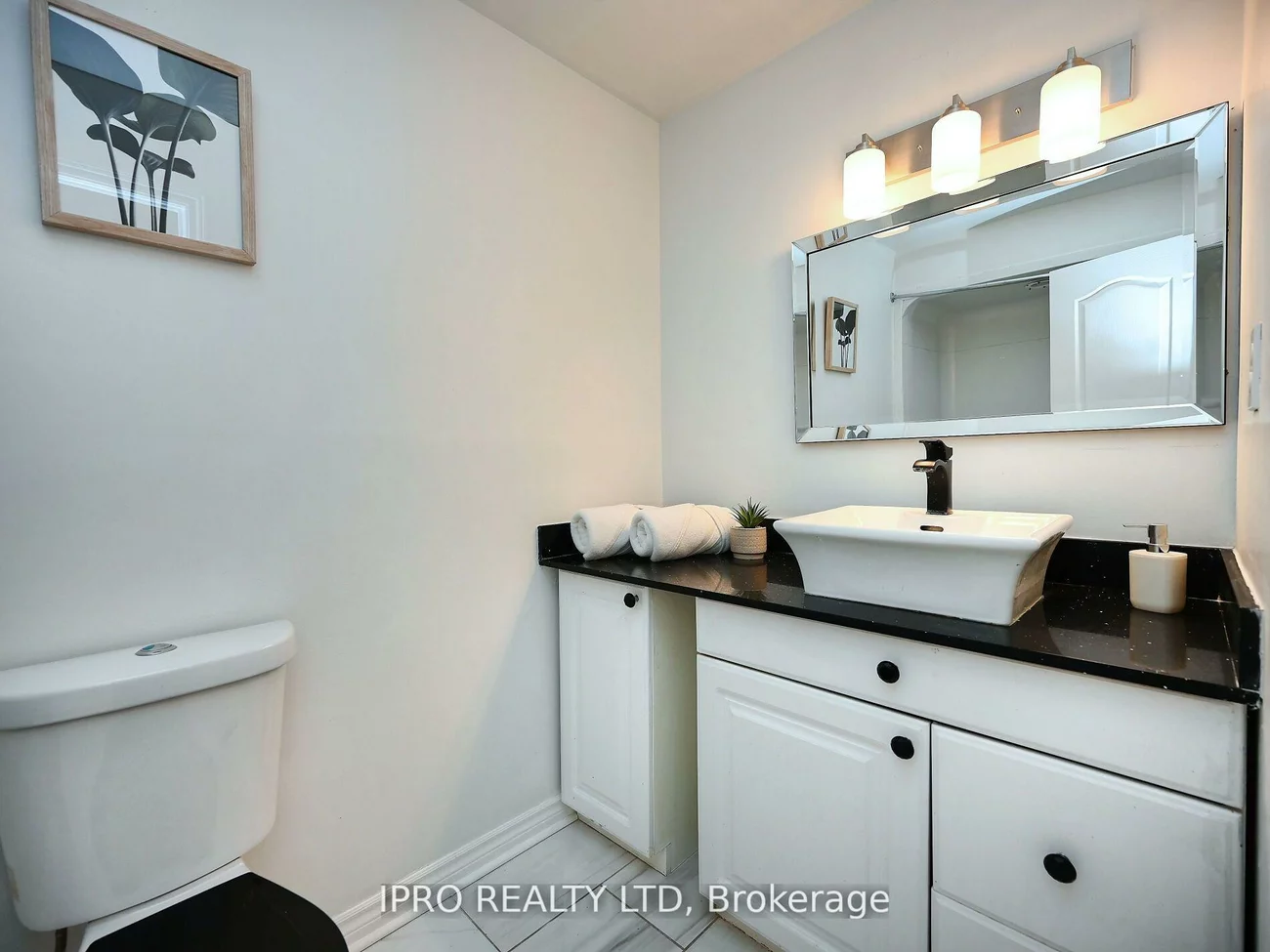 7646, Priory, Malton, Mississauga