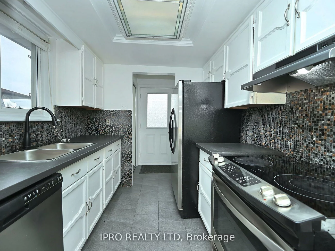 7646, Priory, Malton, Mississauga