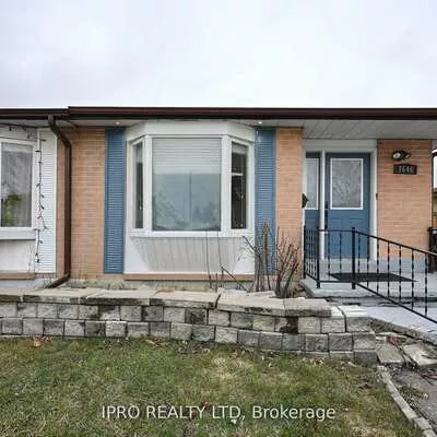 7646, Priory, Malton, Mississauga