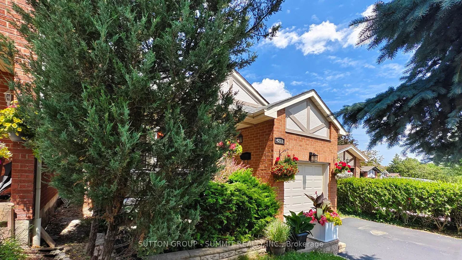 4211, Stonemason, Erin Mills, Mississauga