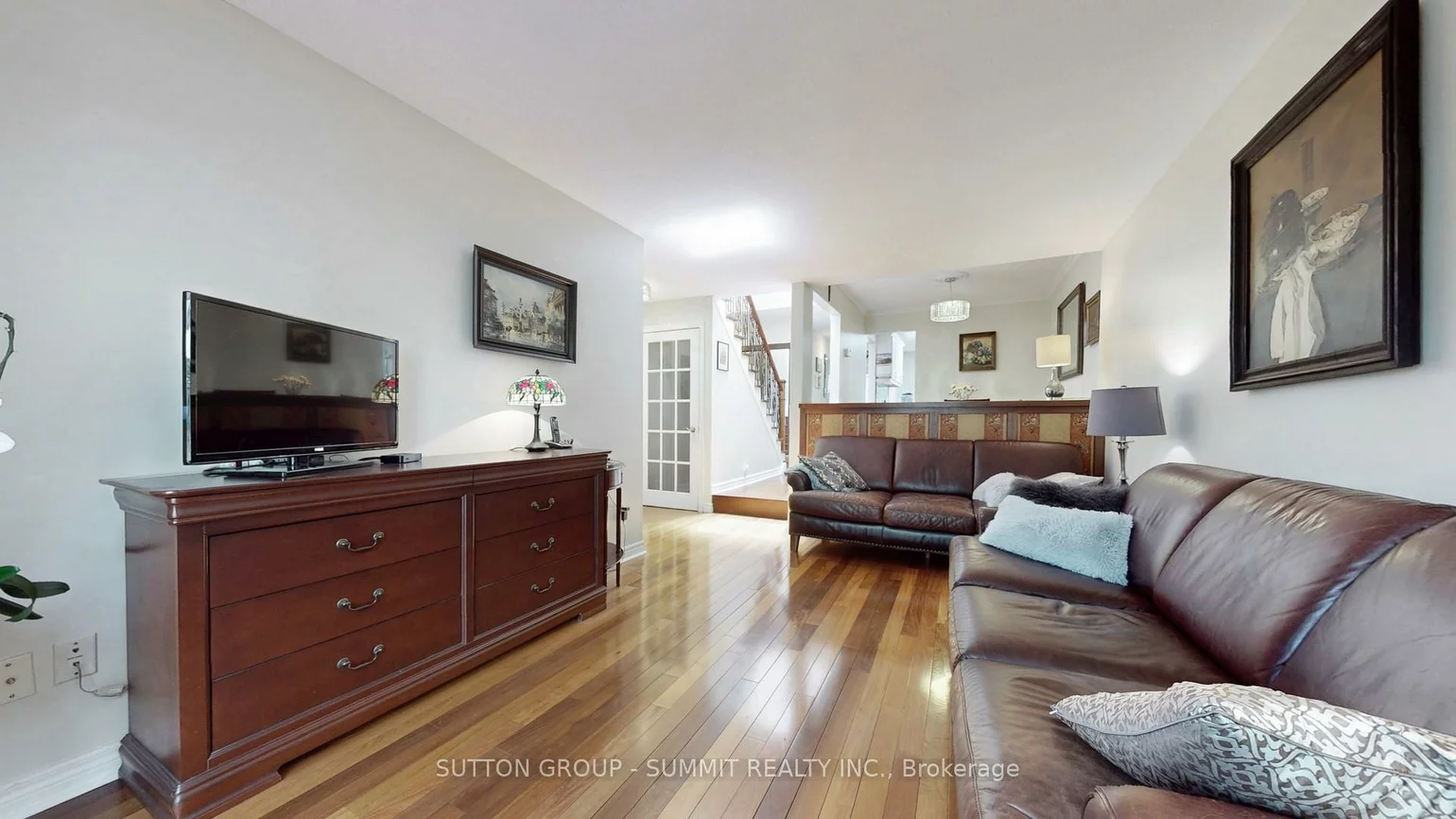 4211, Stonemason, Erin Mills, Mississauga