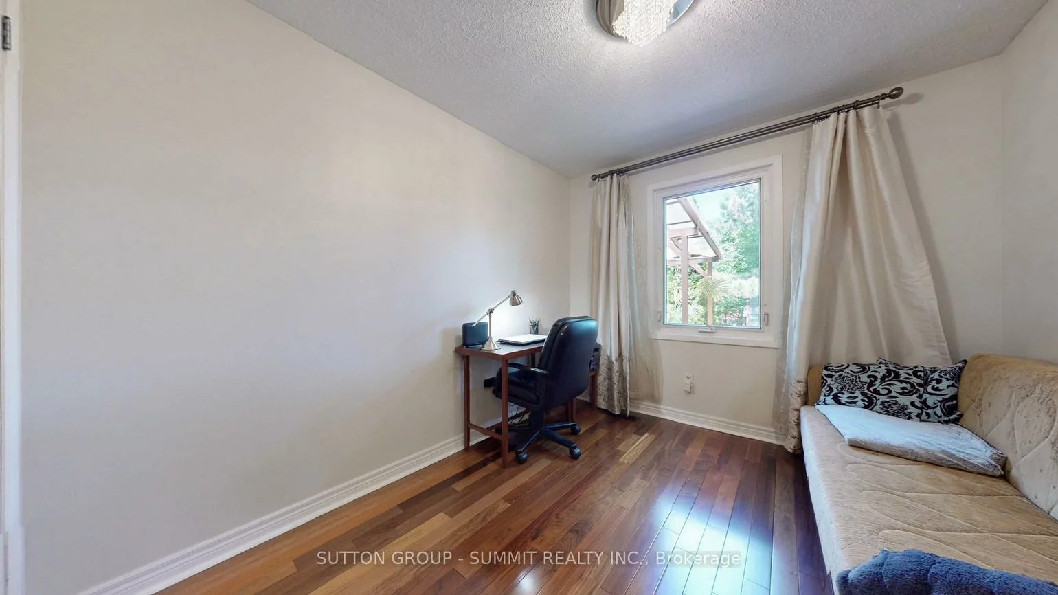 4211, Stonemason, Erin Mills, Mississauga
