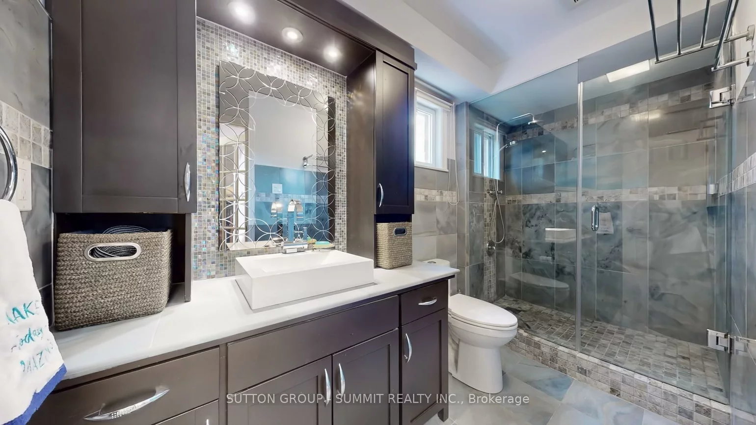 4211, Stonemason, Erin Mills, Mississauga