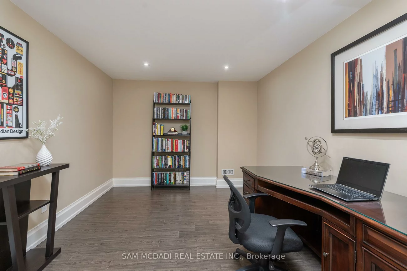 1502, Gregwood, Lorne Park, Mississauga