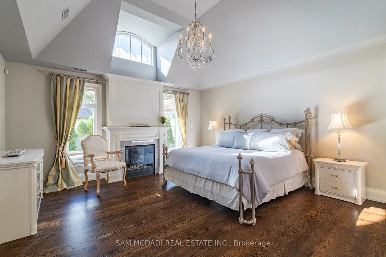 1502, Gregwood, Lorne Park, Mississauga