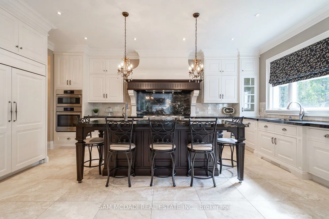 1502, Gregwood, Lorne Park, Mississauga