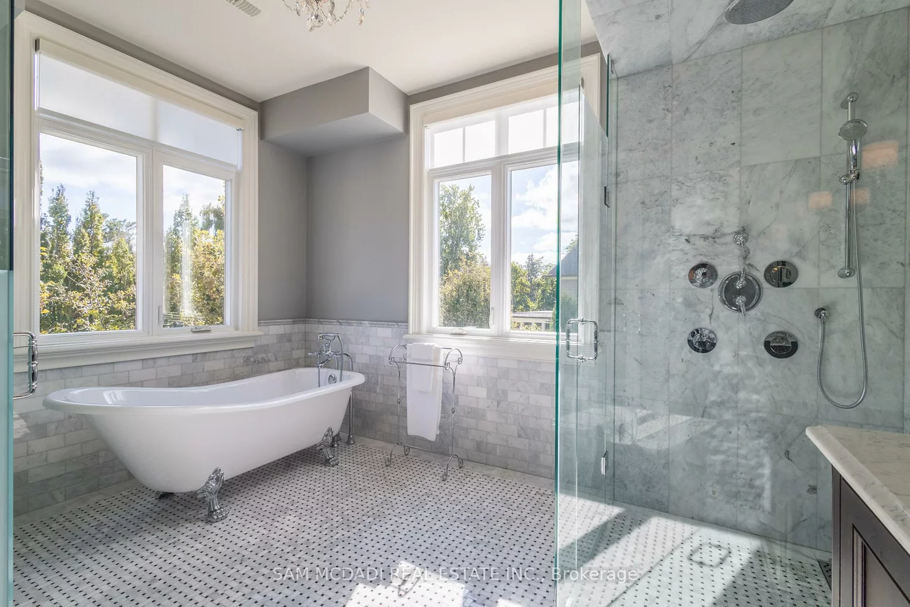 1502, Gregwood, Lorne Park, Mississauga