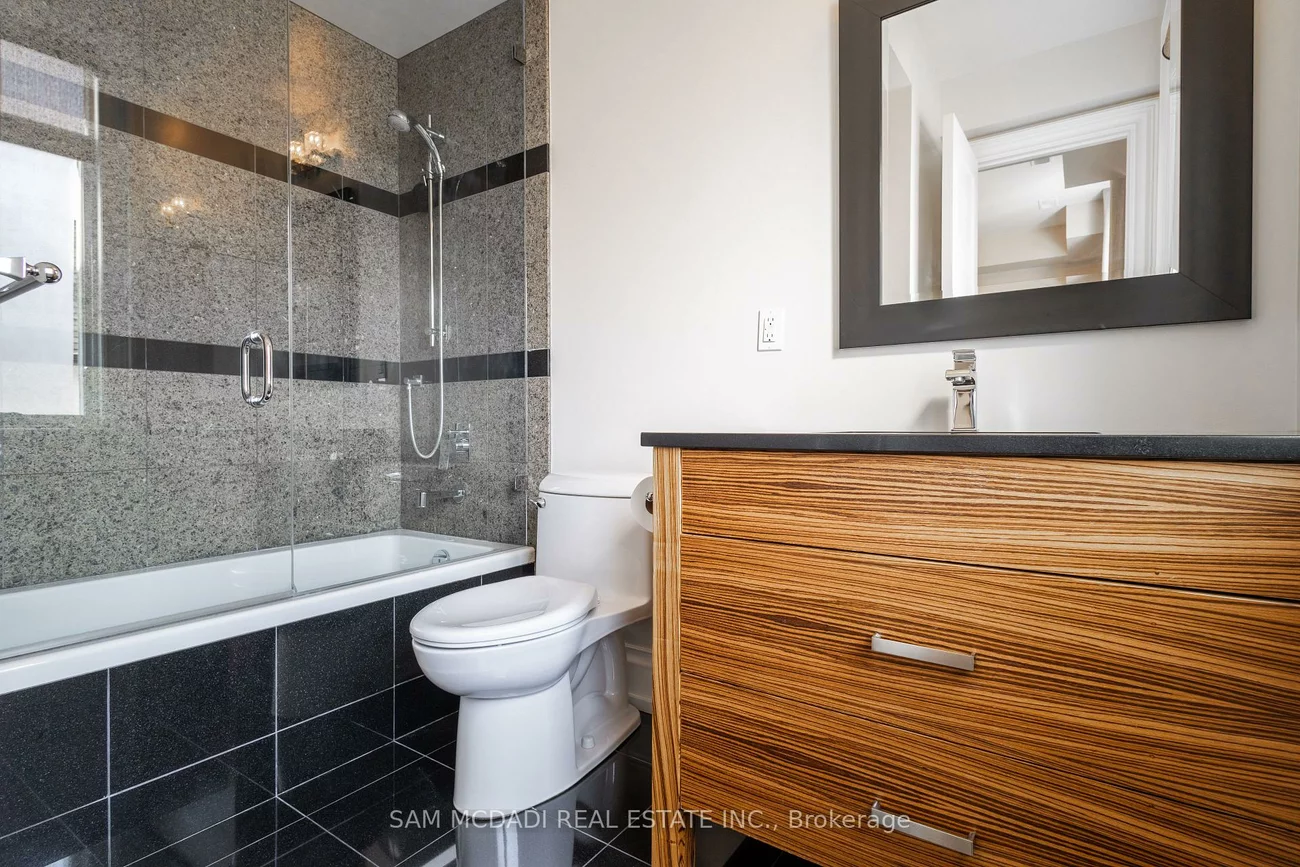 1502, Gregwood, Lorne Park, Mississauga