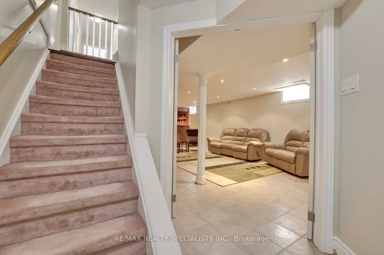 4705, Rathkeale, East Credit, Mississauga