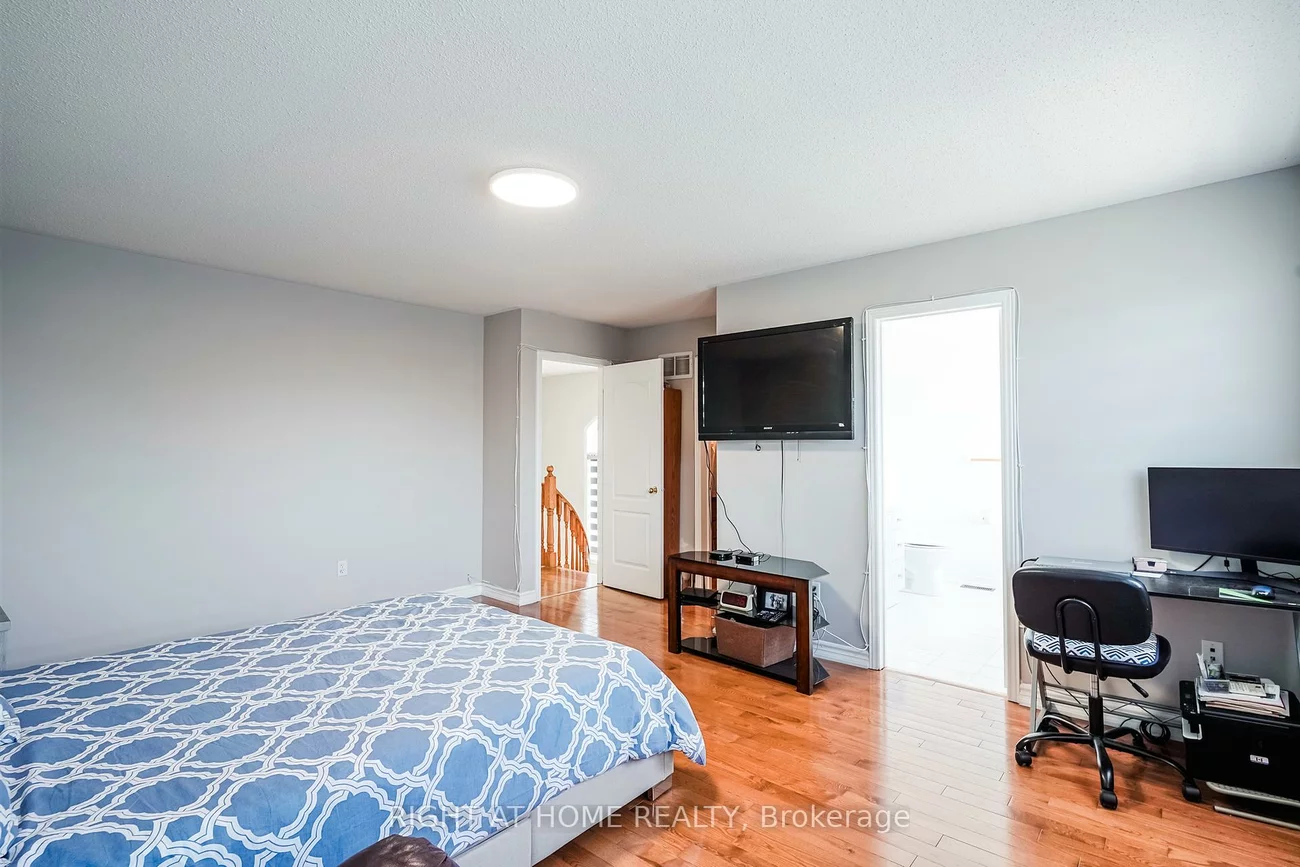 3470, Crimson King, Lisgar, Mississauga