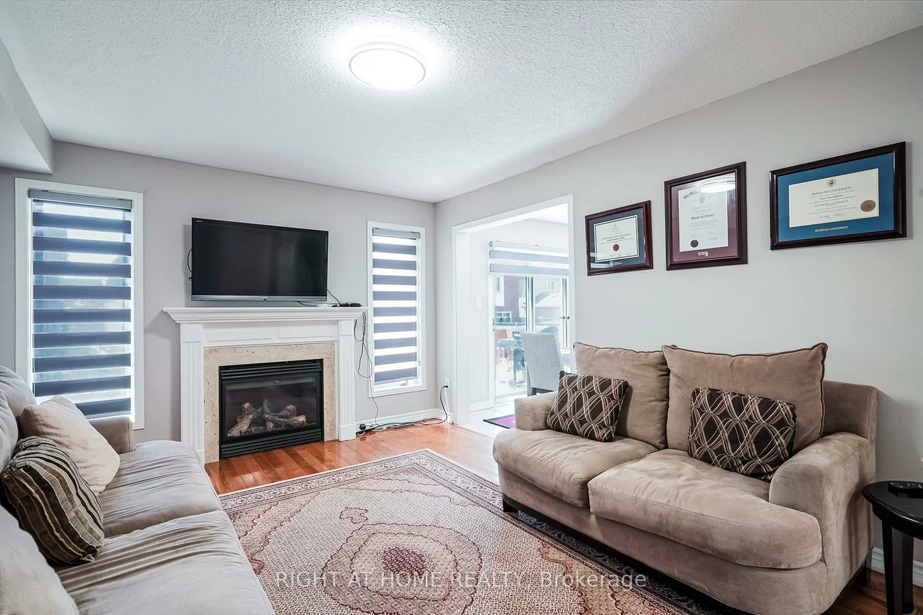 3470, Crimson King, Lisgar, Mississauga