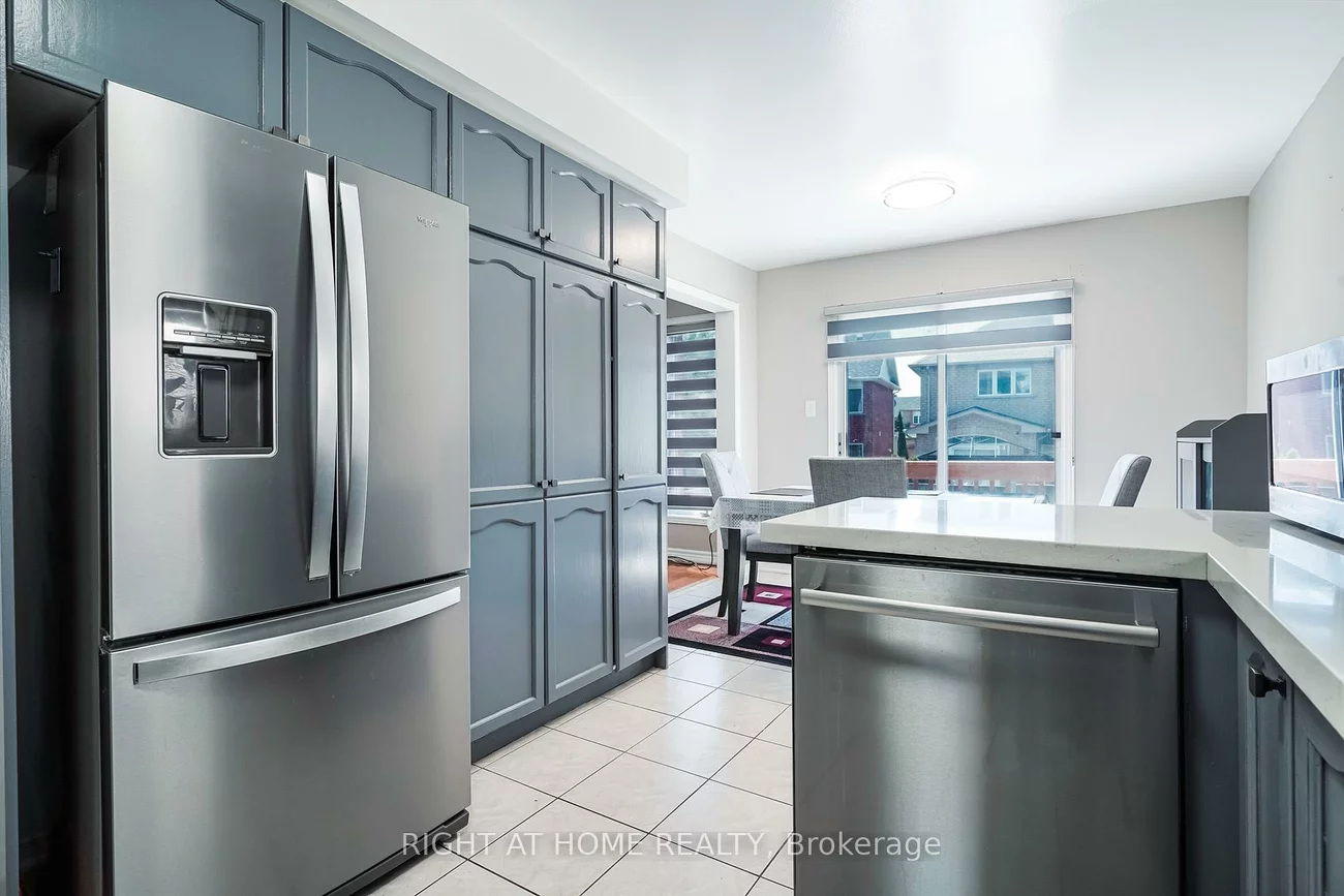 3470, Crimson King, Lisgar, Mississauga