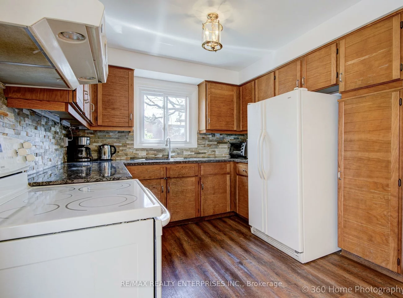 4425, Sawmill Valley, Erin Mills, Mississauga