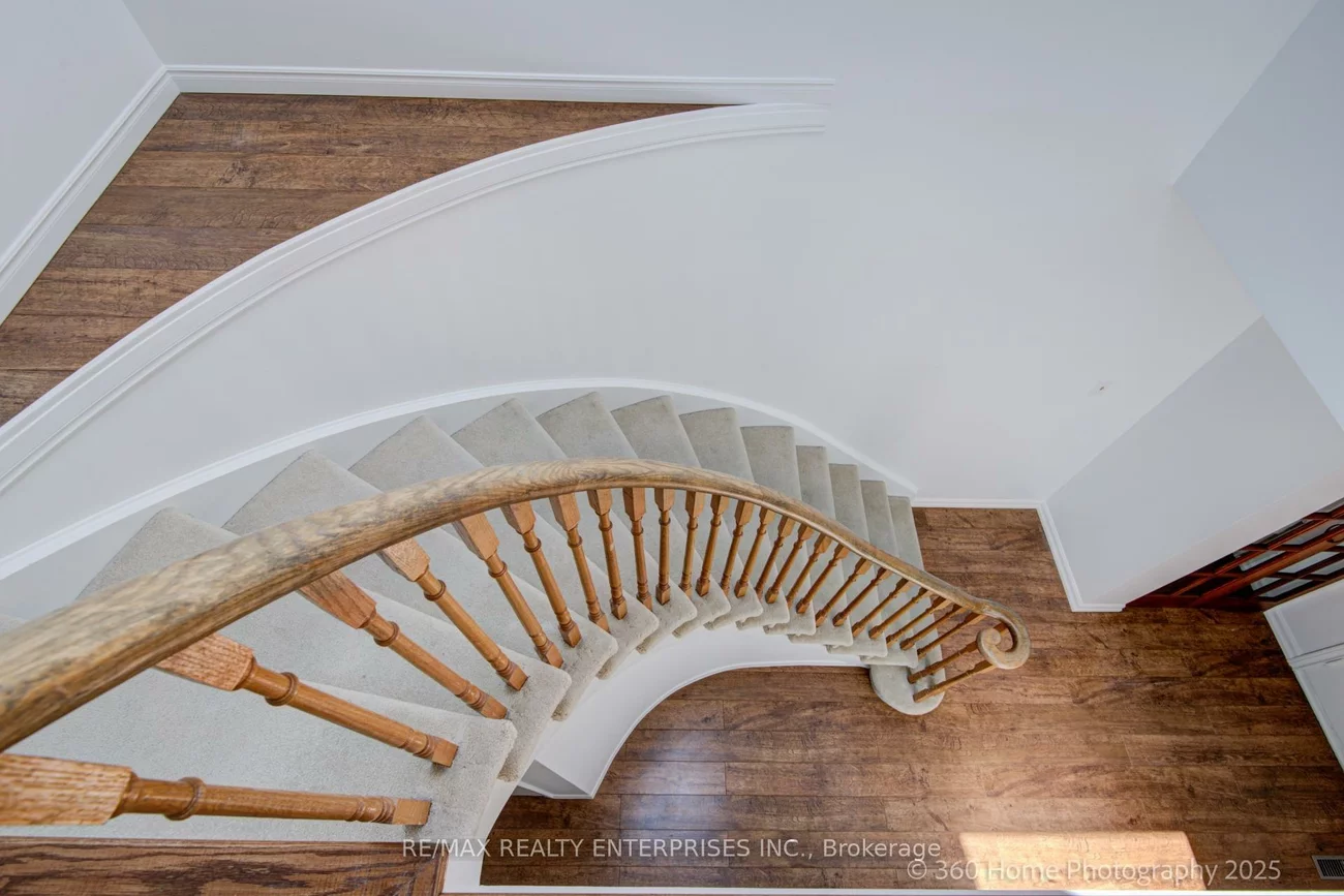 4425, Sawmill Valley, Erin Mills, Mississauga