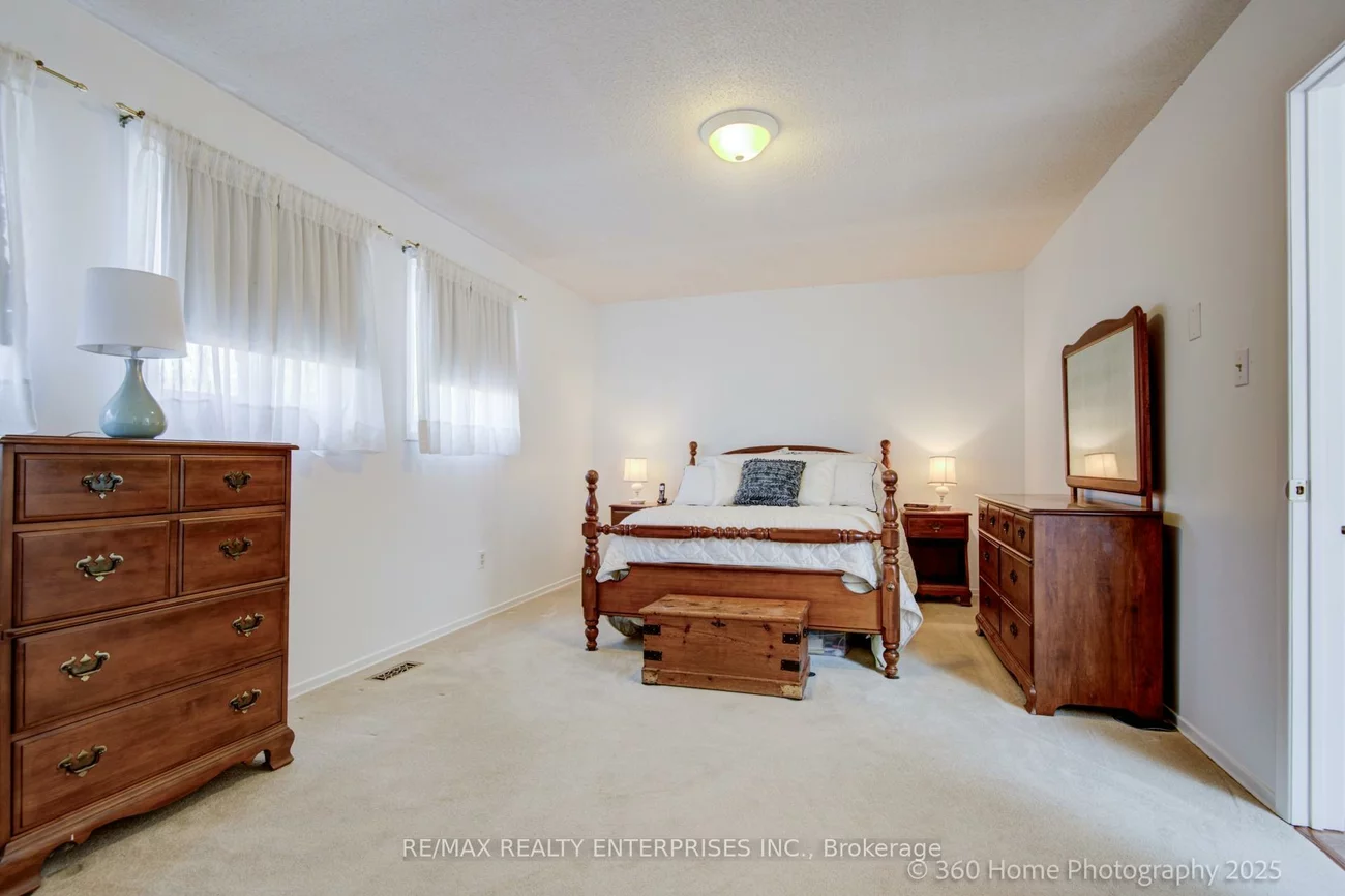 4425, Sawmill Valley, Erin Mills, Mississauga
