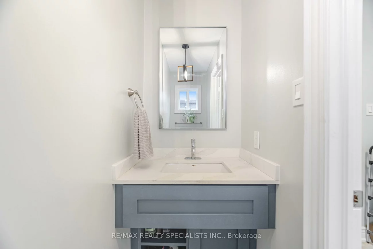 5274, Huntingfield, Hurontario, Mississauga