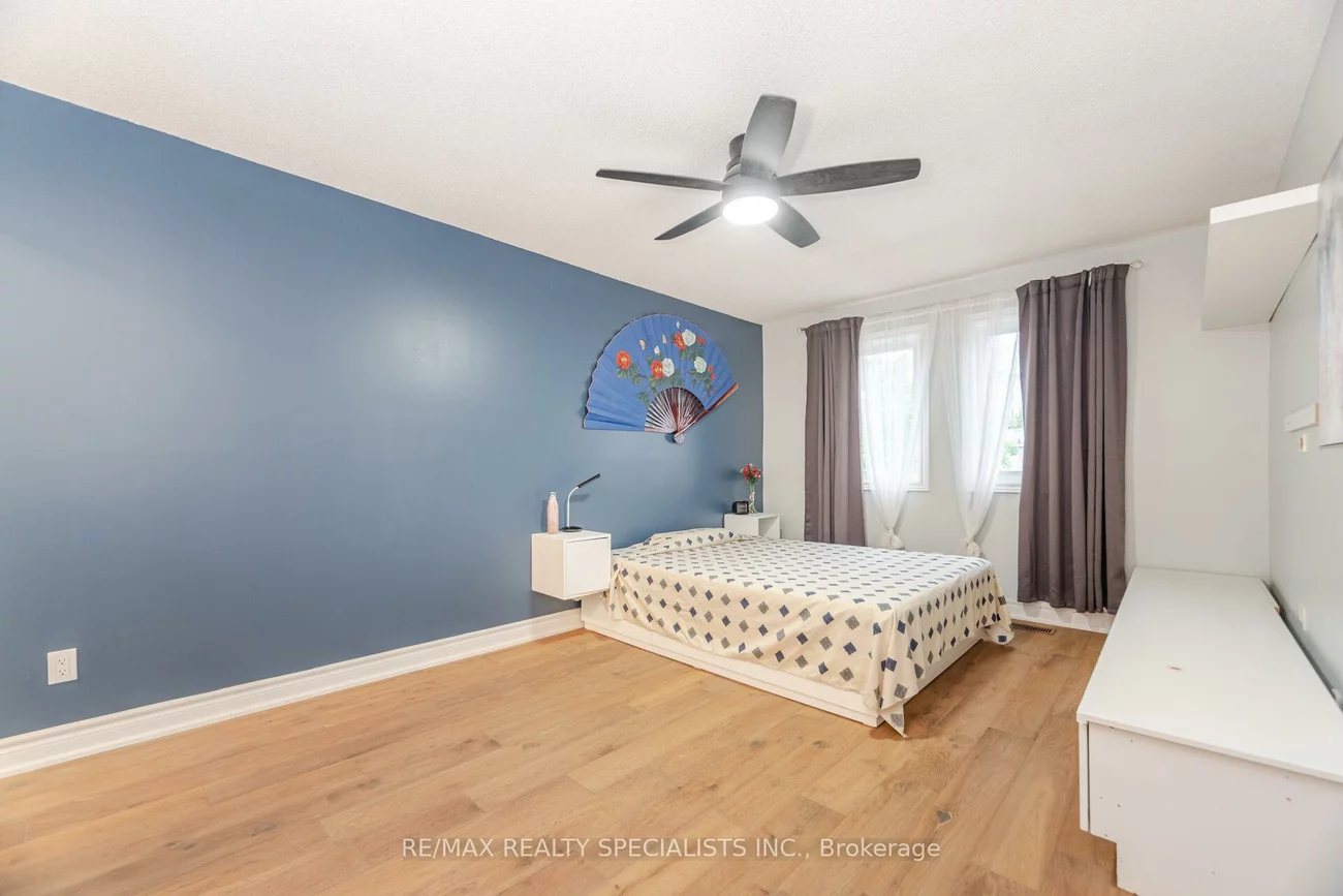 5274, Huntingfield, Hurontario, Mississauga