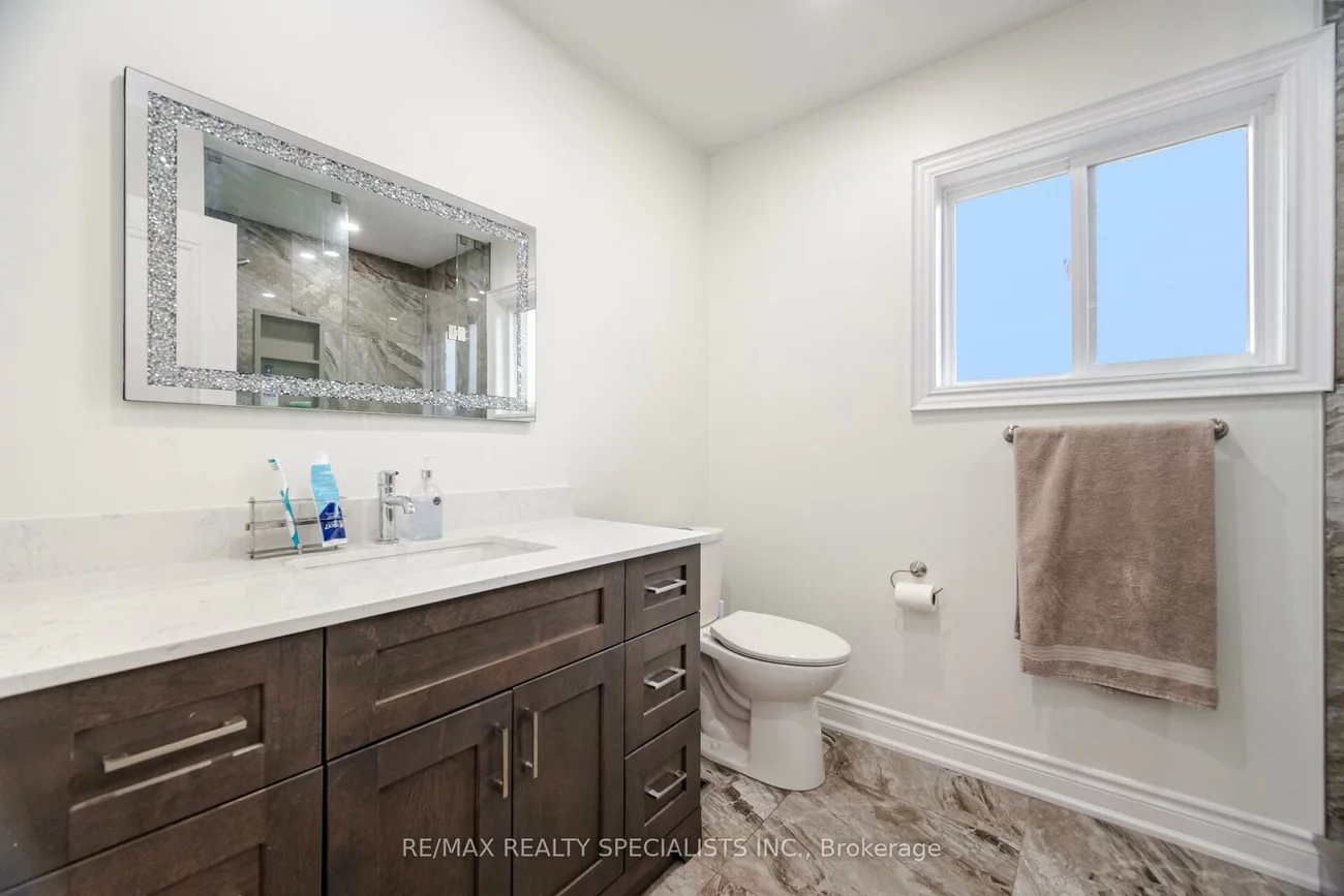 5274, Huntingfield, Hurontario, Mississauga