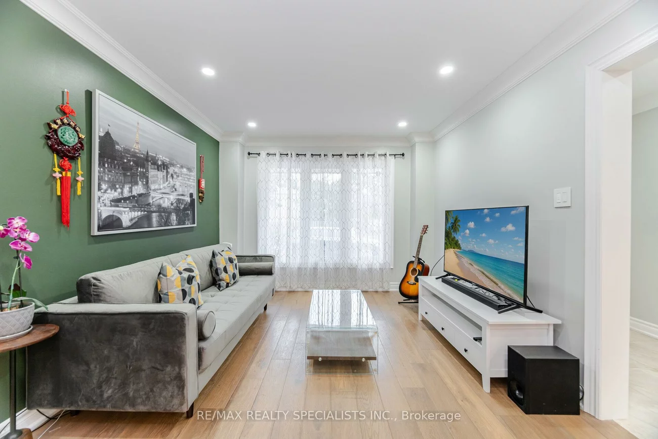 5274, Huntingfield, Hurontario, Mississauga