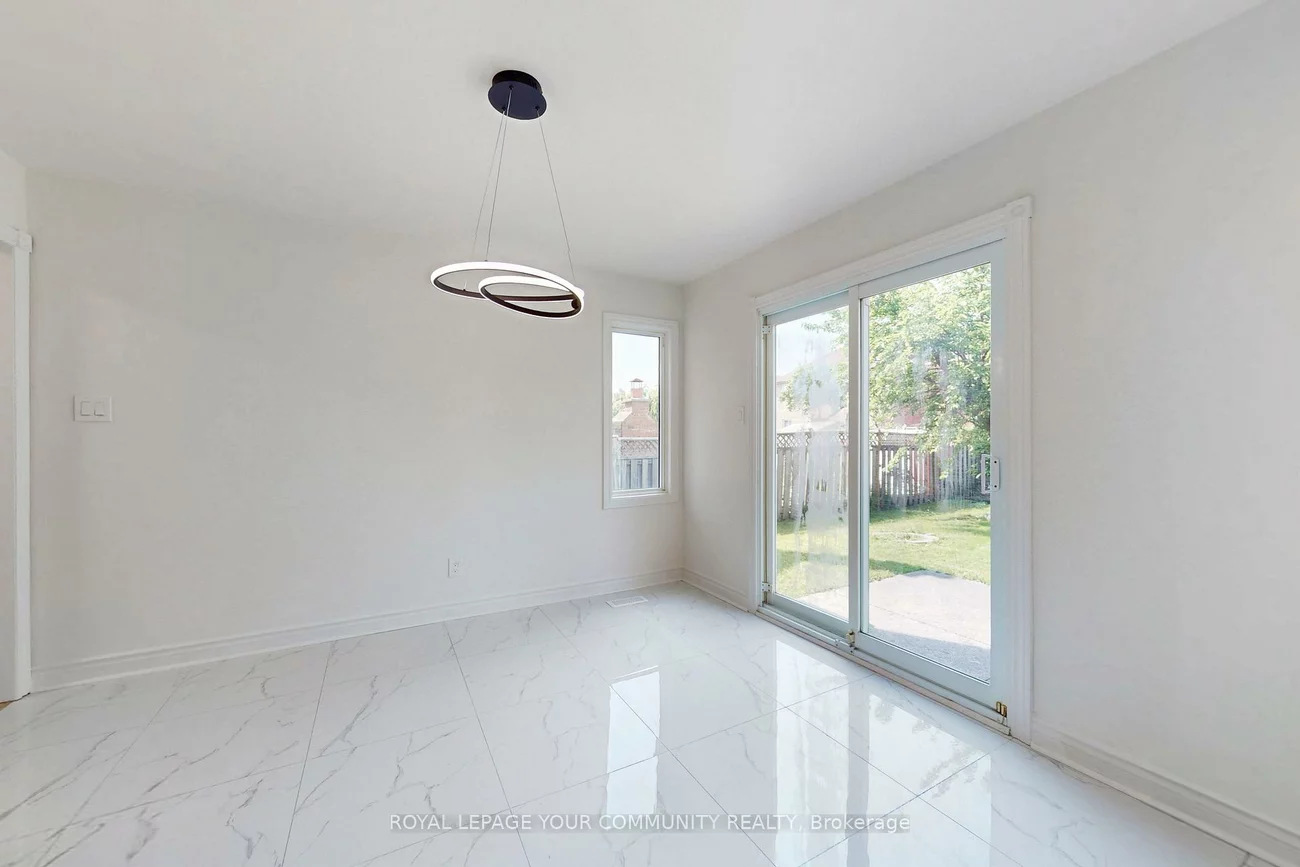 5158, Sundial, Hurontario, Mississauga