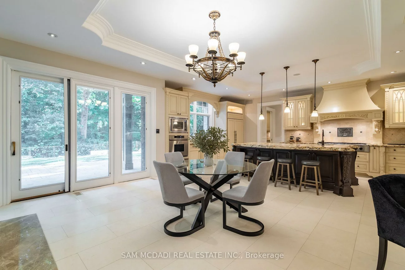 1135, Algonquin, Lorne Park, Mississauga