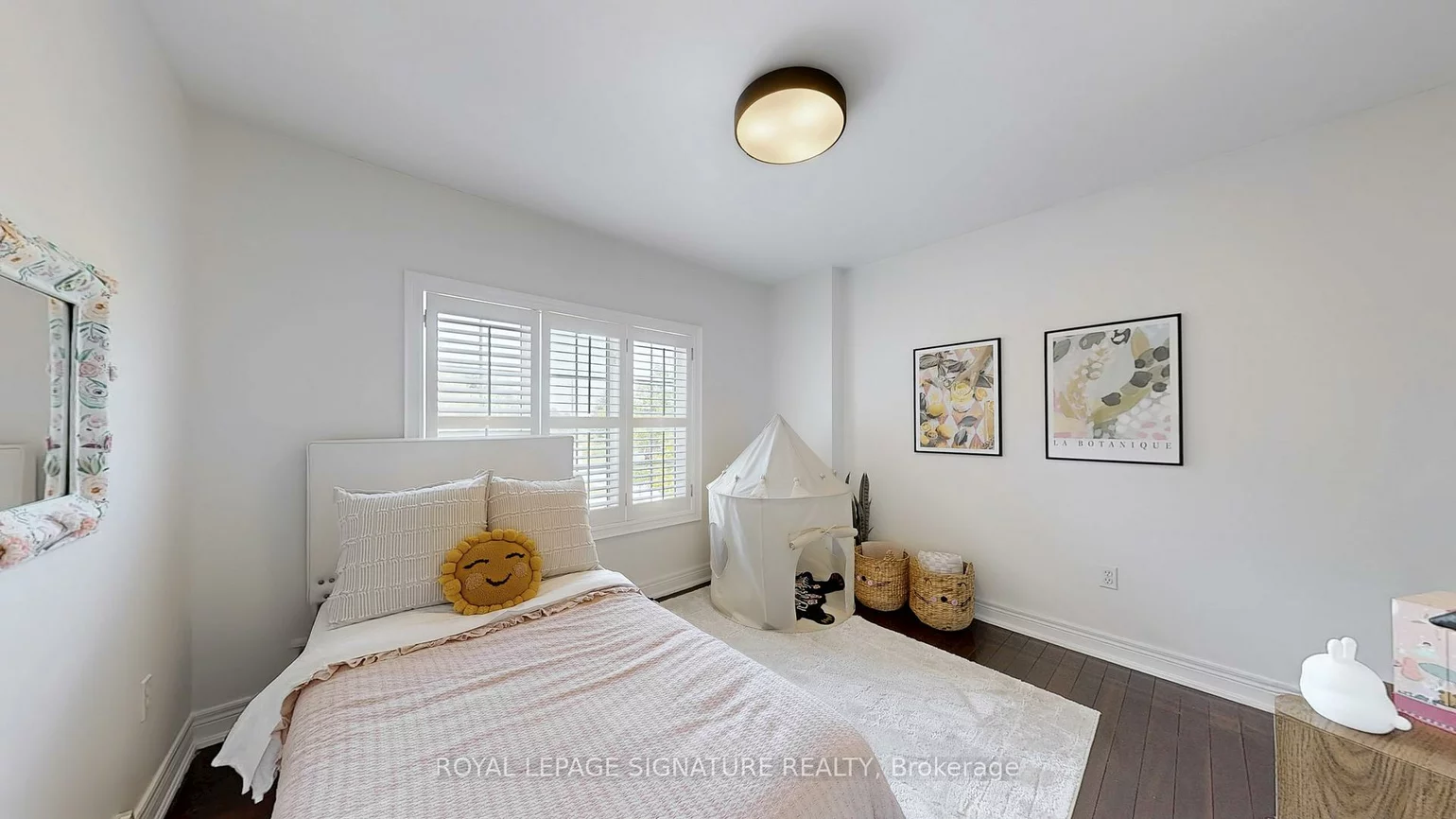 6412, Newcombe, East Credit, Mississauga