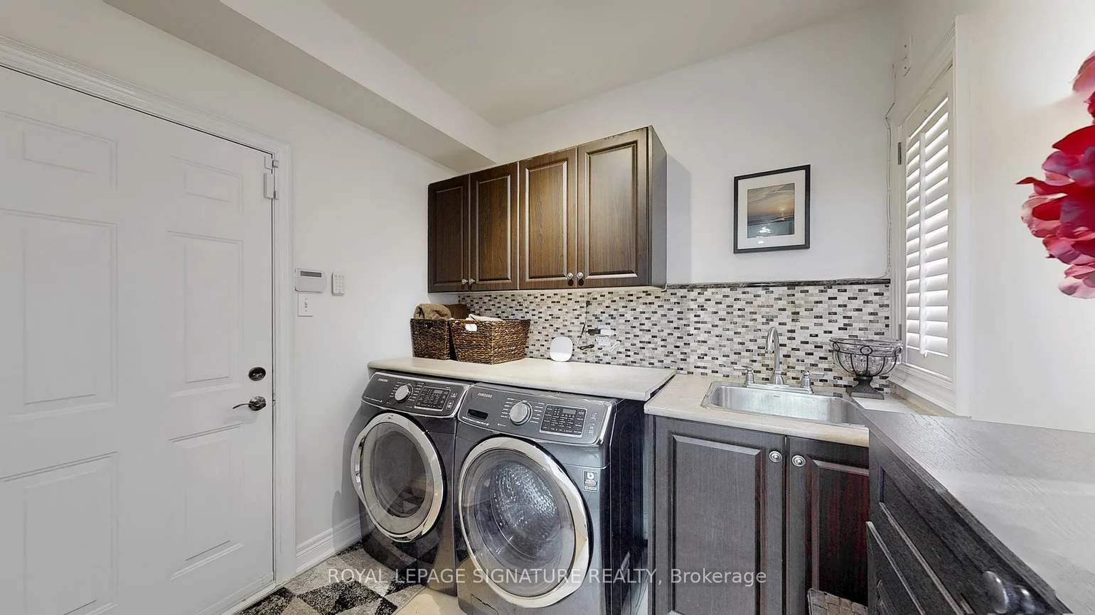 6412, Newcombe, East Credit, Mississauga