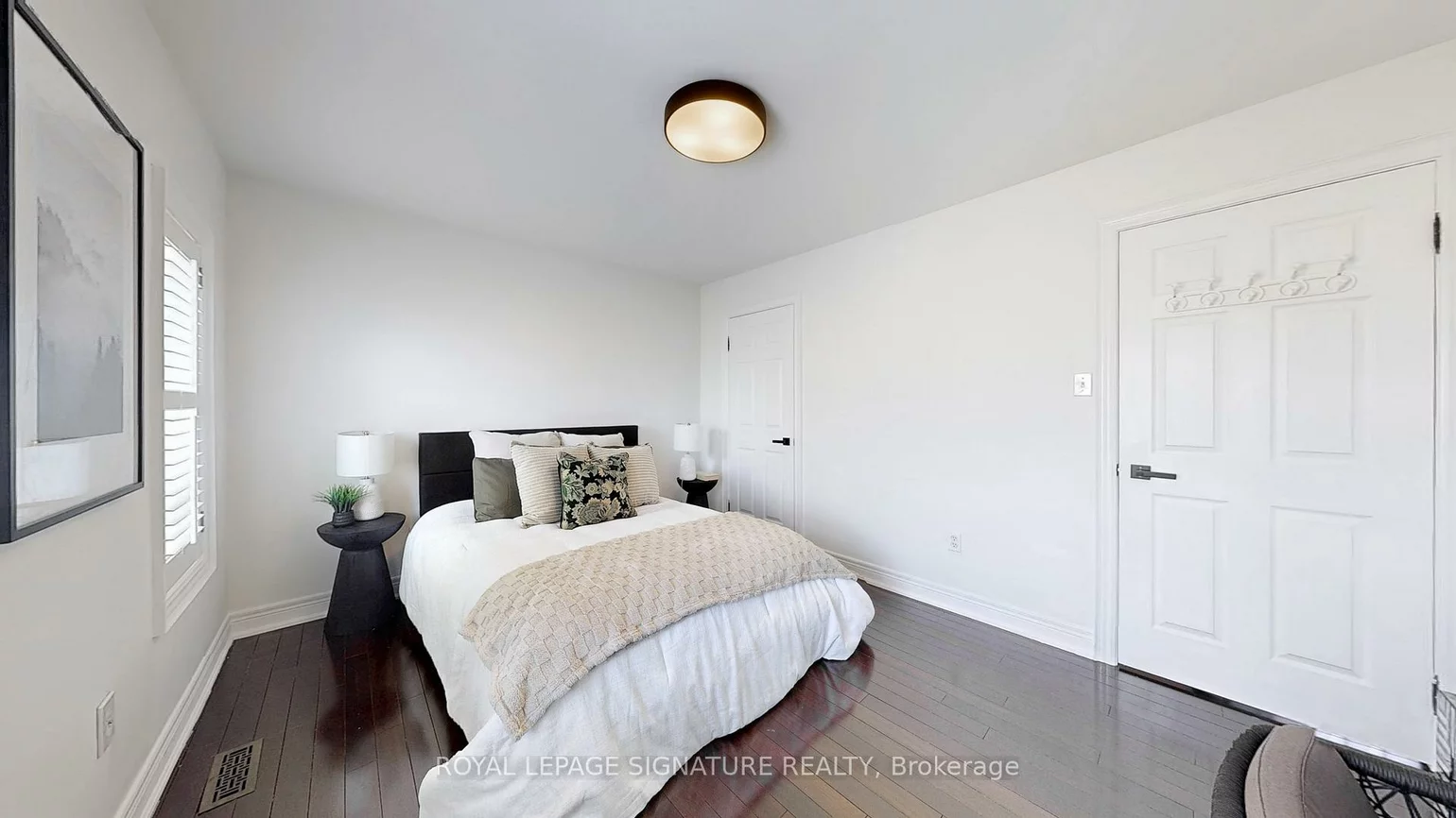 6412, Newcombe, East Credit, Mississauga