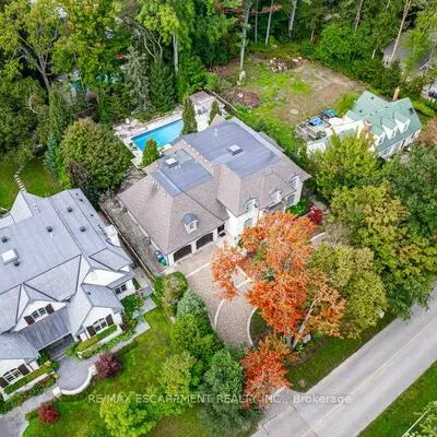 79, Pinewood, Mineola, Mississauga