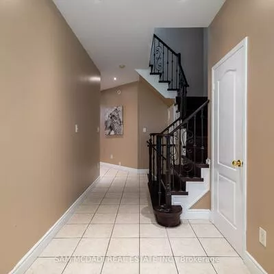4649, James Austin, Hurontario, Mississauga