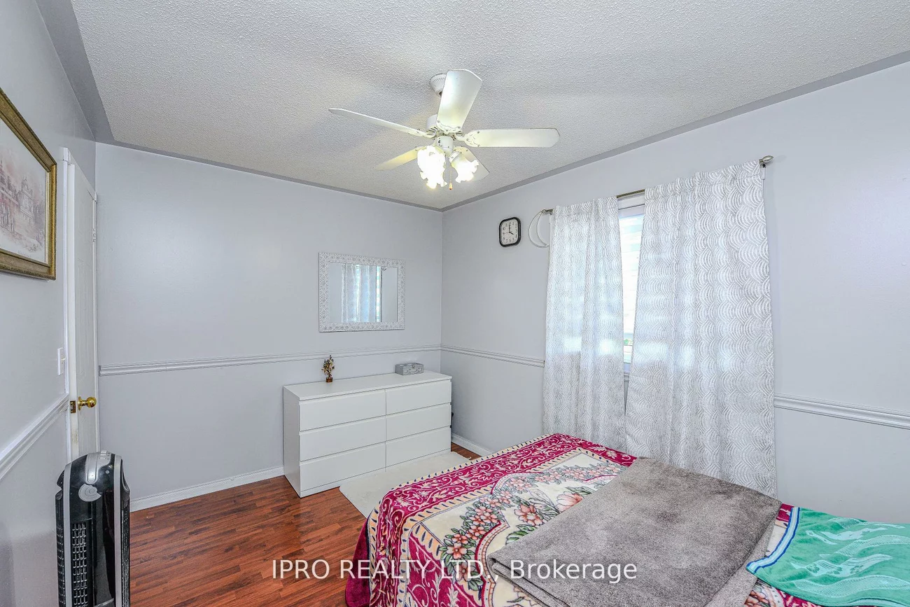 5847, Sidmouth, East Credit, Mississauga