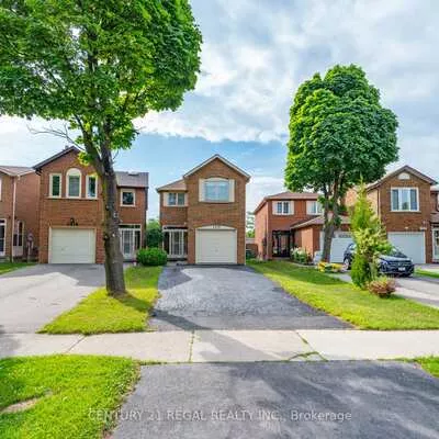 1016, Whispering Wood, Creditview, Mississauga