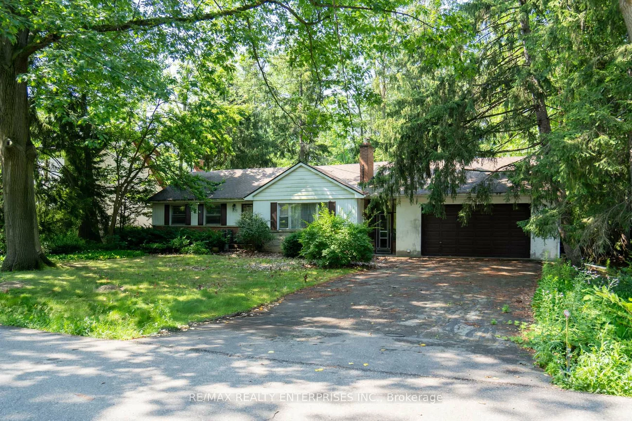 1252, Mona, Mineola, Mississauga