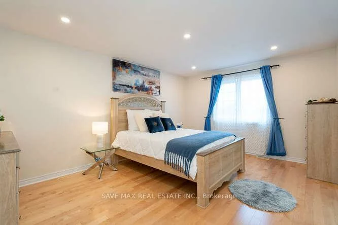 3452, Eglinton, Churchill Meadows, Mississauga