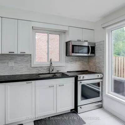 1013, Cutler, Lorne Park, Mississauga