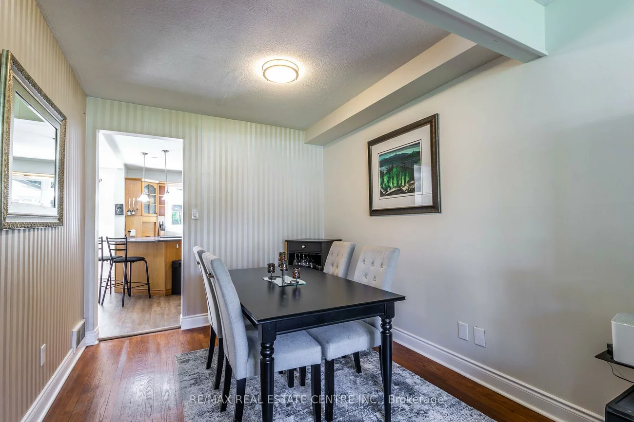 1174, Fairdale, Erindale, Mississauga