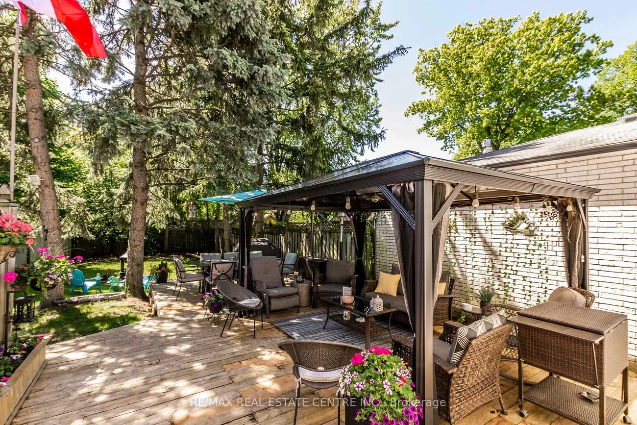 1174, Fairdale, Erindale, Mississauga