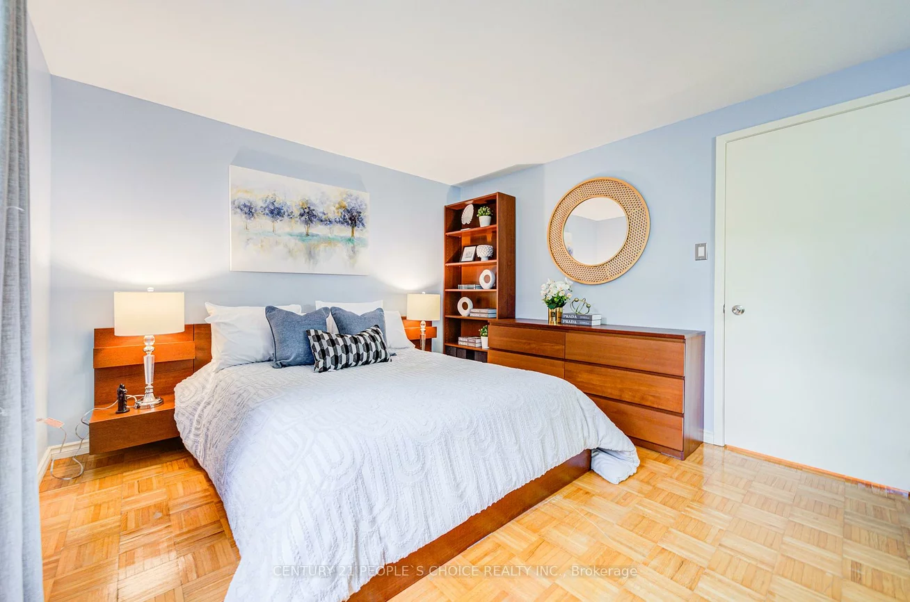 6842, Avila, Meadowvale, Mississauga