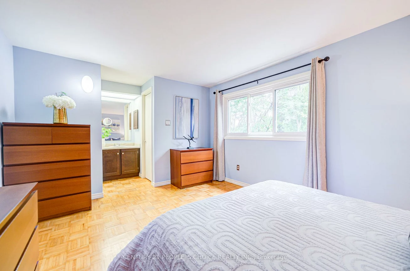 6842, Avila, Meadowvale, Mississauga