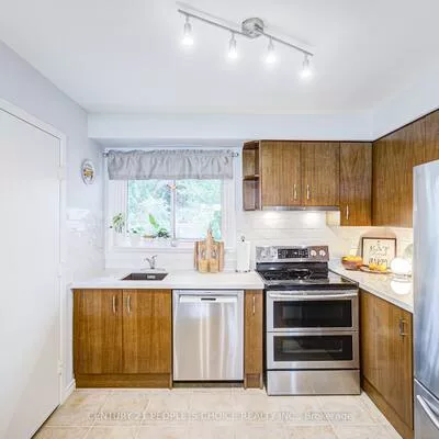 6842, Avila, Meadowvale, Mississauga